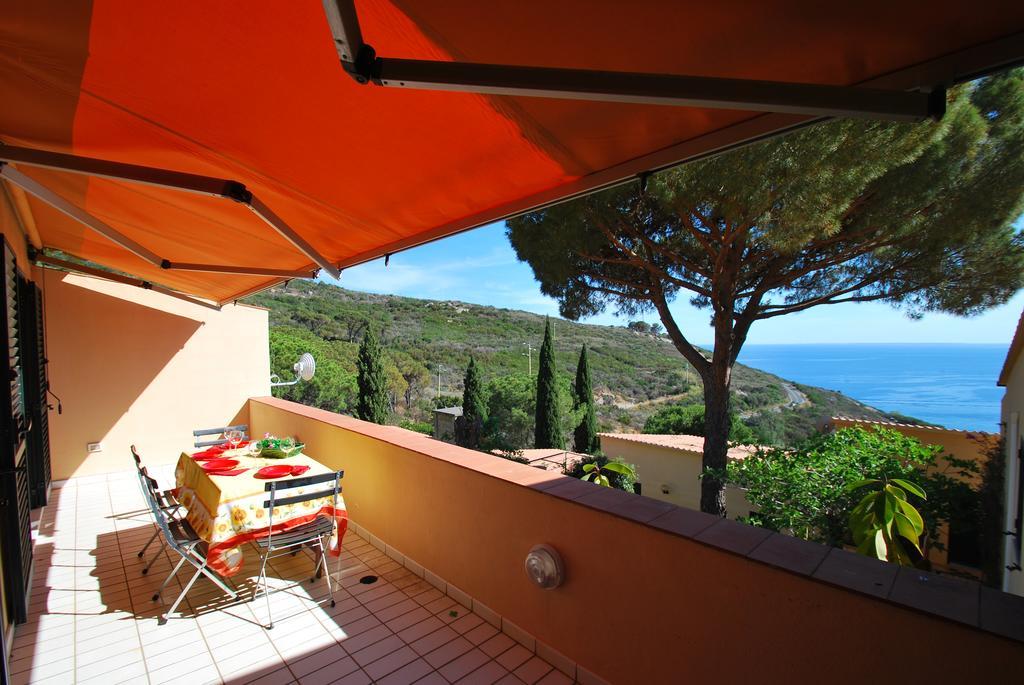 Grotta Azzurra Apartment - Cavoli - Terrazza Vista Mare, Clima E Parcheggio San Piero in Campo  Eksteriør bilde